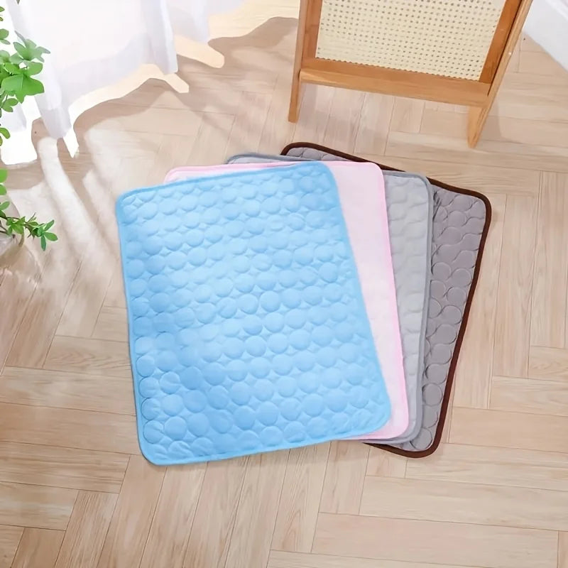 Cooling Pet Pad – Breathable Ice-Silky Cushion for All Dog Sizes