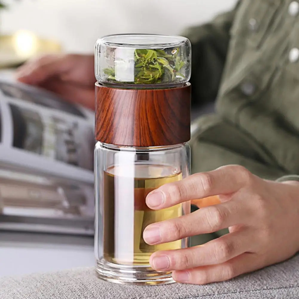 Portable tea bottle — lid and infuser detail