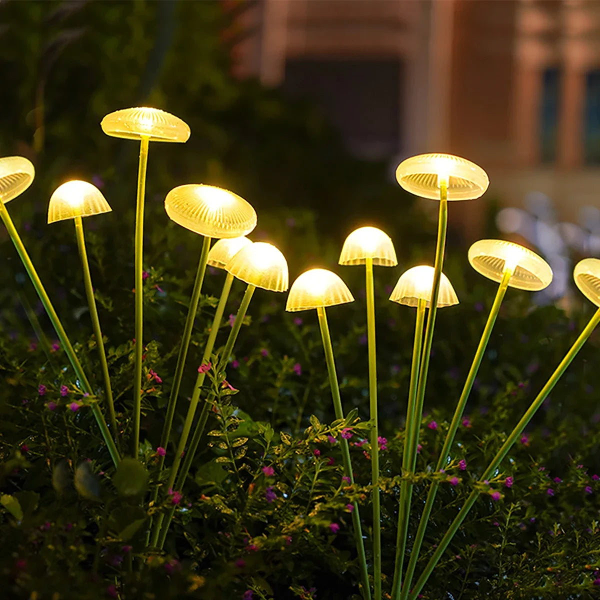 SolarGlow Jellyfish Mushroom Lamp – Outdoor Garden LED Light
