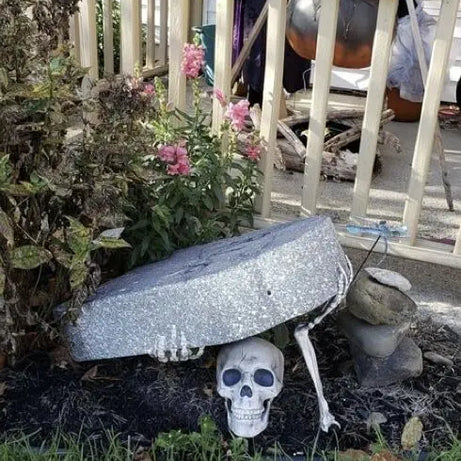 Halloween Skeleton Stakes – Realistic Skull & Bones Decoration