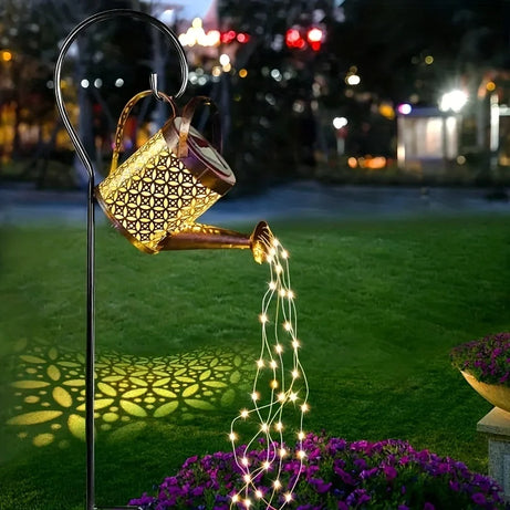 SolarFlow Watering Can Light – Retro Metal Garden Lantern